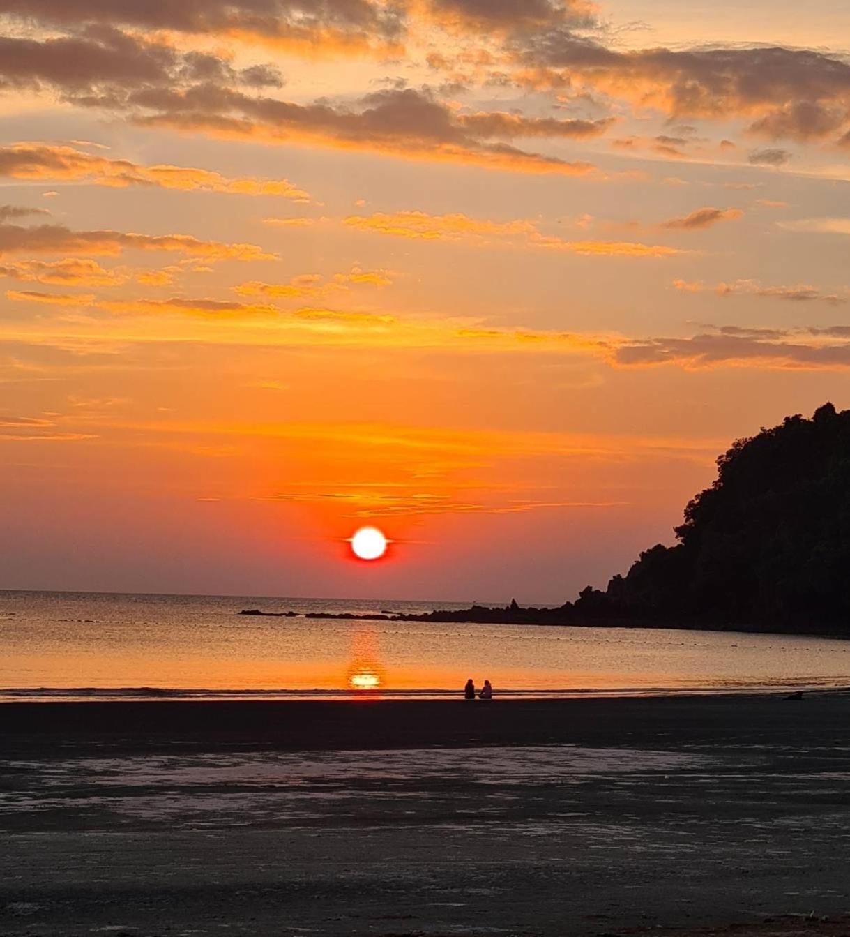 Фото Frog Beach House