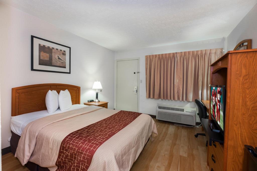 Фото Red Roof Inn Columbus Northeast - Westerville