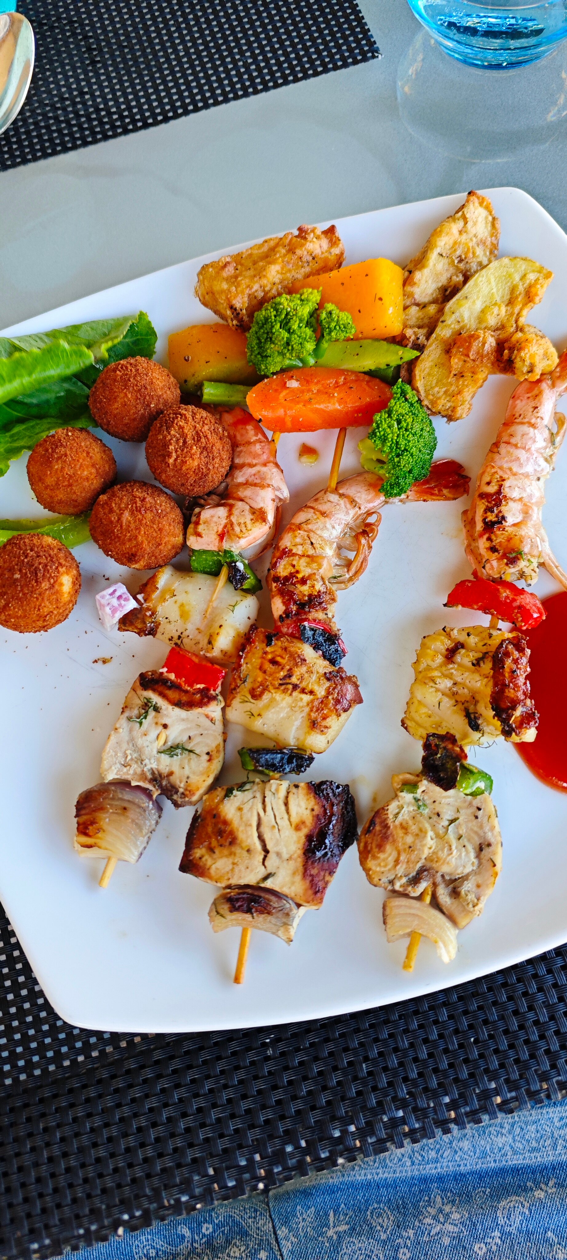 Фото Maalu Maalu Resort & SPA Pasikuda