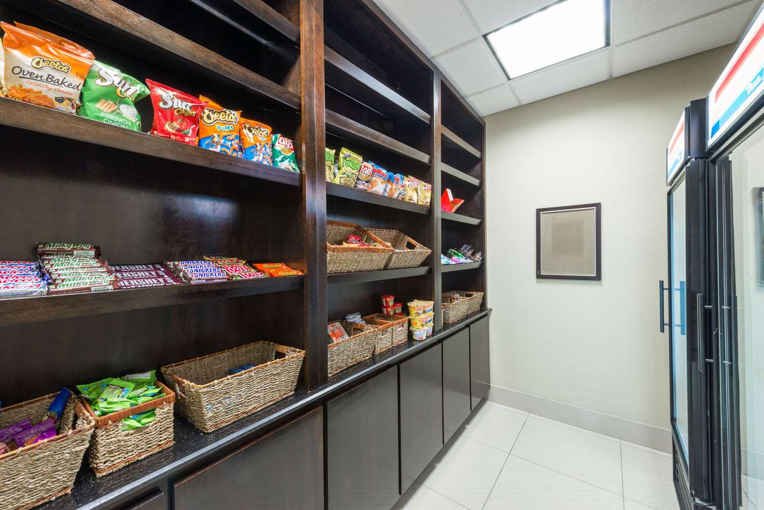 Фото Wingate by Wyndham Lake Charles Casino Area