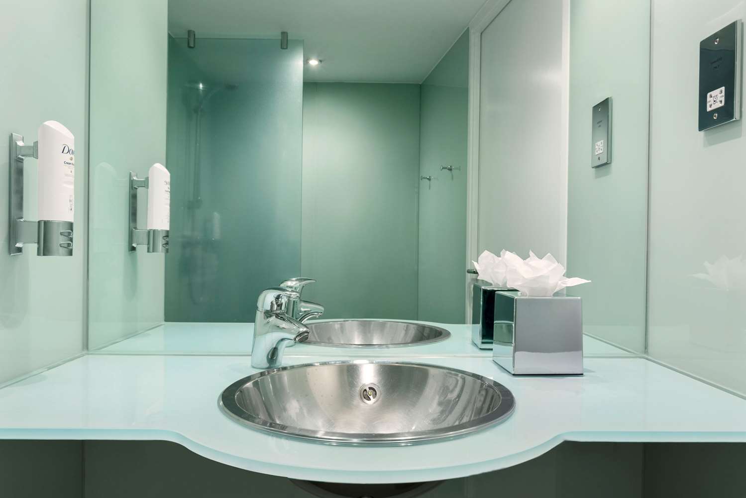 Фото Holiday Inn Bournemouth, an Ihg Hotel