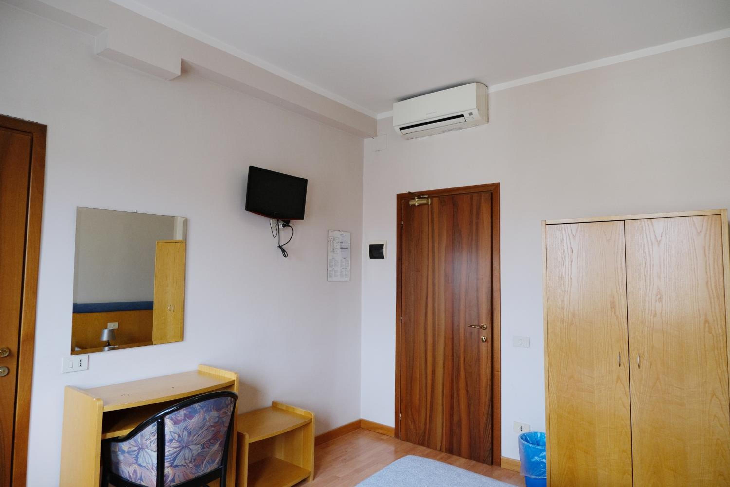 Фото Hotel Montepiana