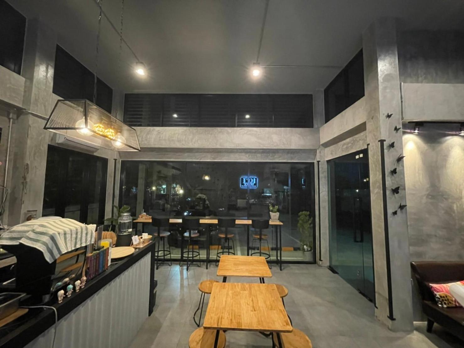 Фото Loft Space Hotel