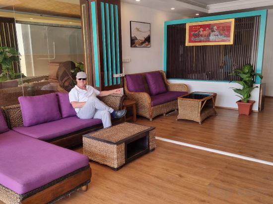 Фото Sereneburi Patong Residence