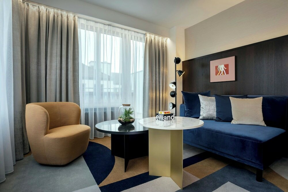 Фото Neues Schloss Privat Hotel Zurich, Autograph Collection