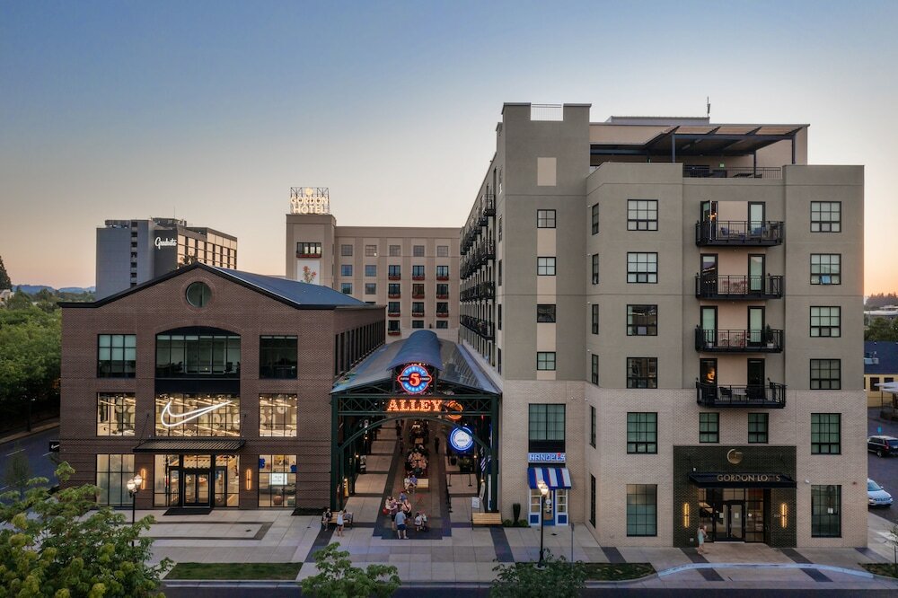 Фото The Gordon Hotel