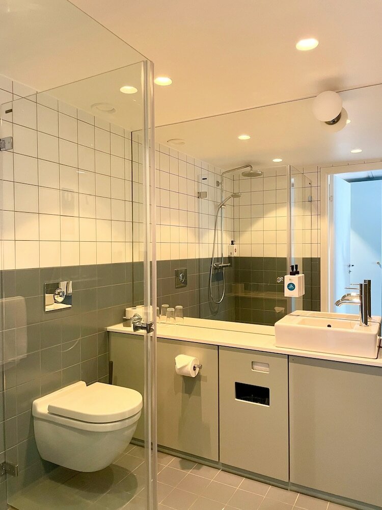 Фото Quality Hotel Globe