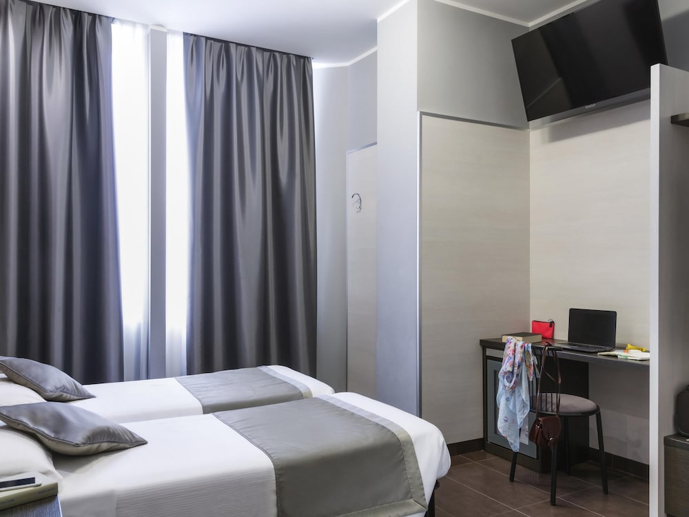 Фото Ibis Styles Milano Centro