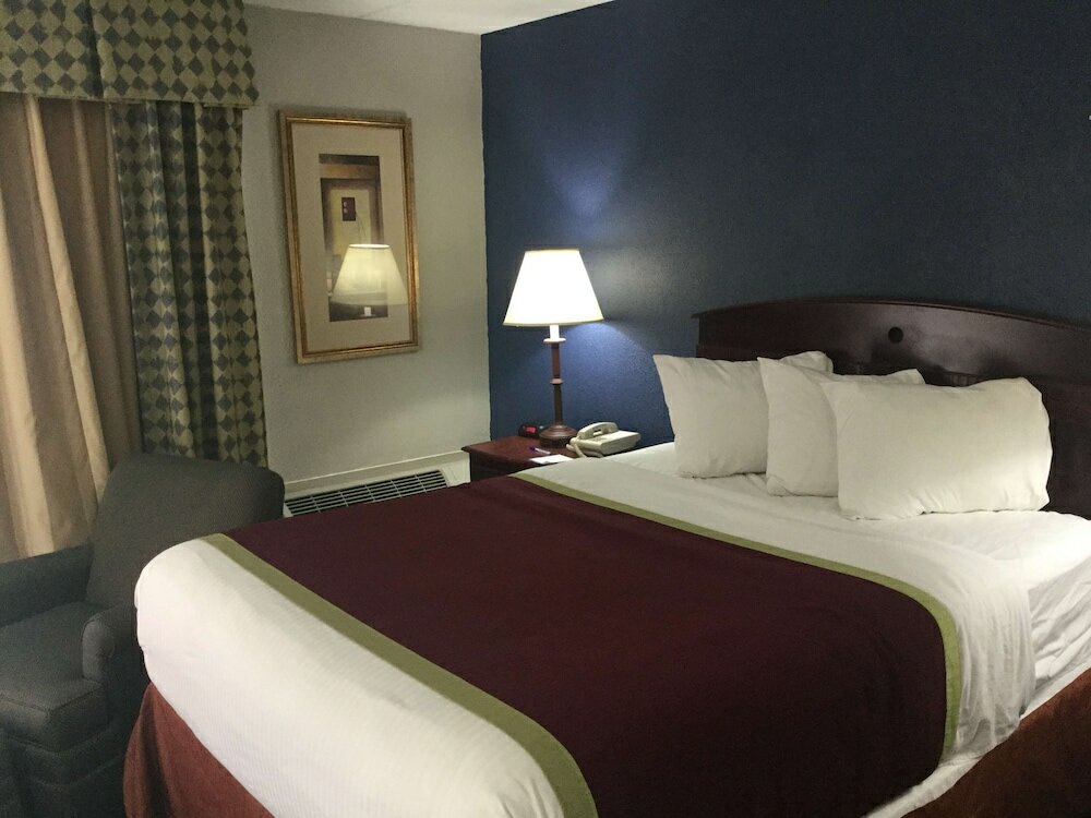 Фото Baymont by Wyndham Michigan City