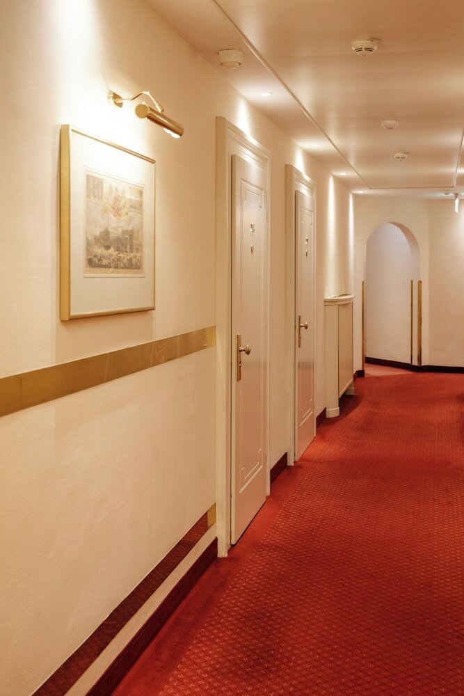 Фото Hotel Erzherzog Rainer