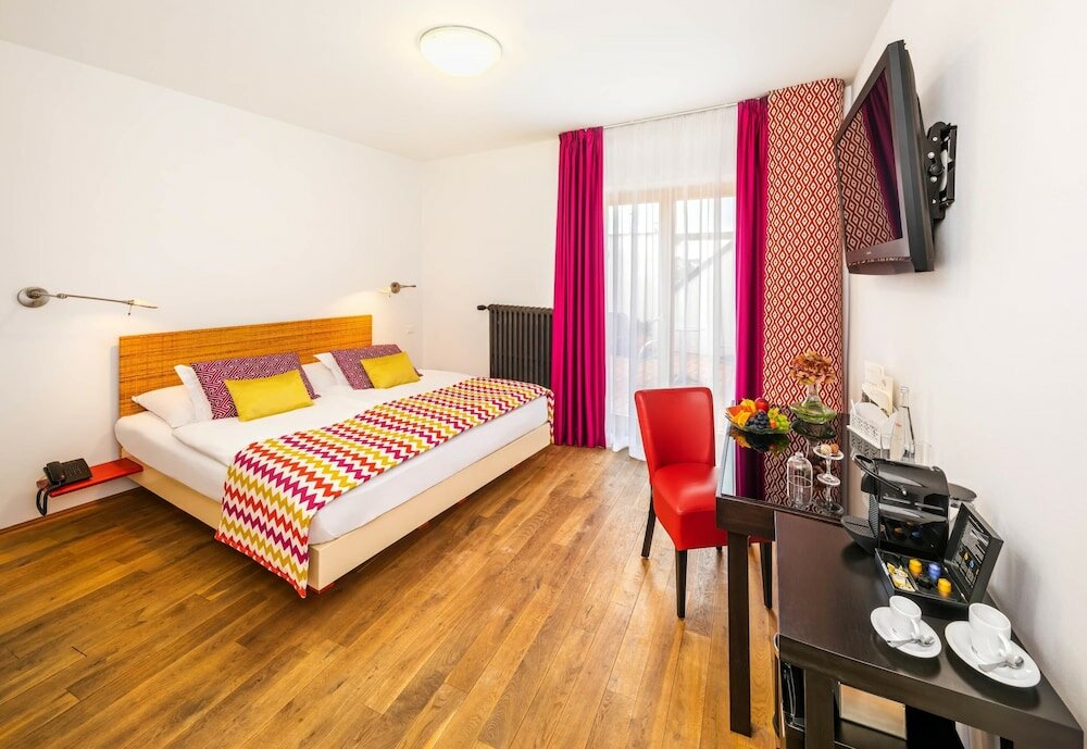 Фото Bellevue Hotel Karlov