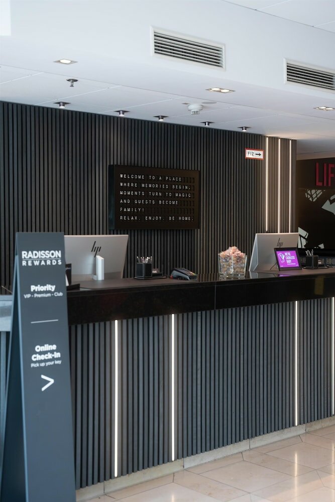 Фото Radisson Blu Hotel, Dortmund