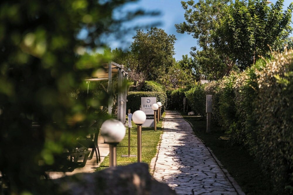 Фото DoubleTree by Hilton Hotel Olbia - Sardinia