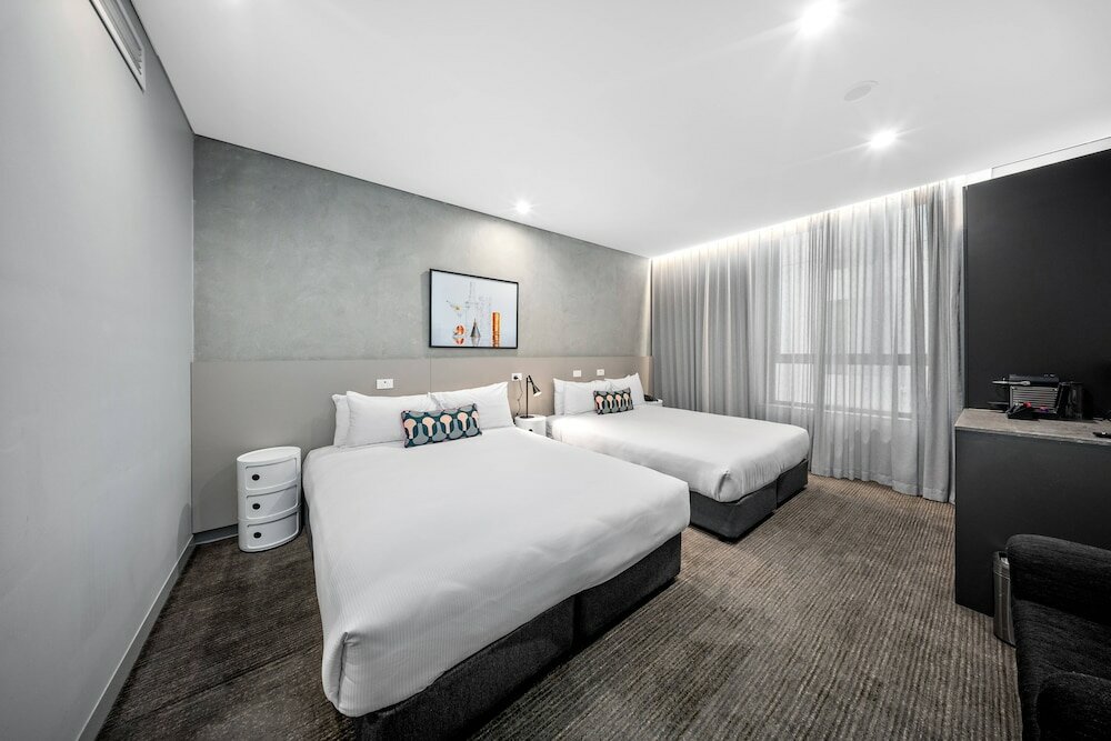 Фото Veriu Green Square