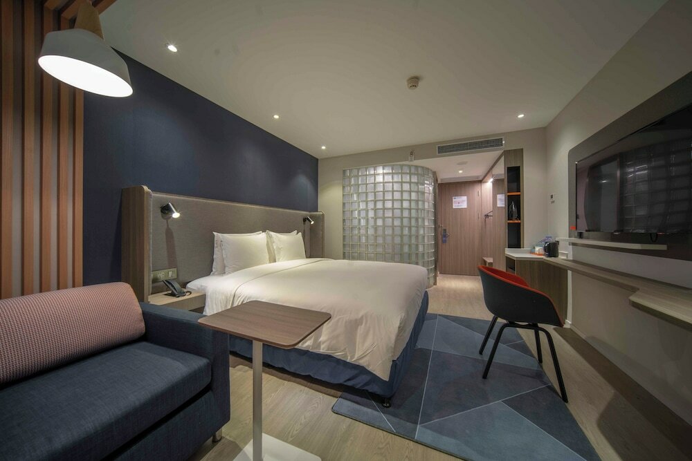 Фото Holiday Inn Express Shanghai Jinqiao Central, an Ihg Hotel