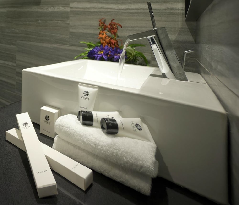 Фото Venue Hotel The Lily