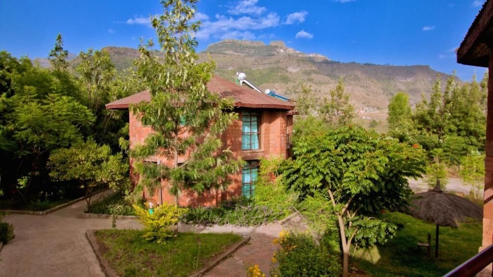 Фото Lal Hotel and SPA