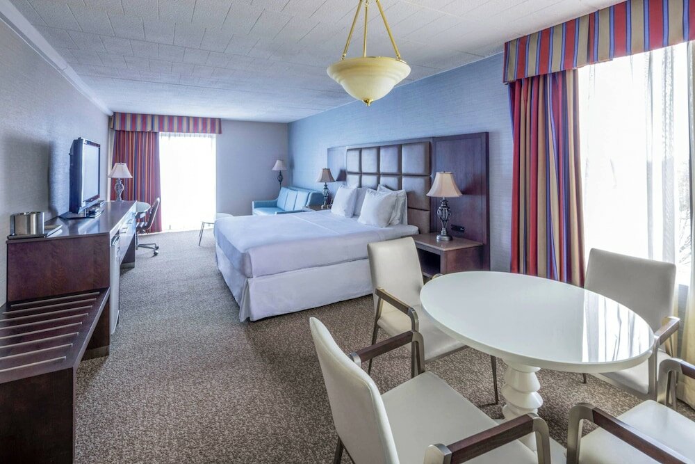 Фото Radisson Hotel Hauppauge-Long Island