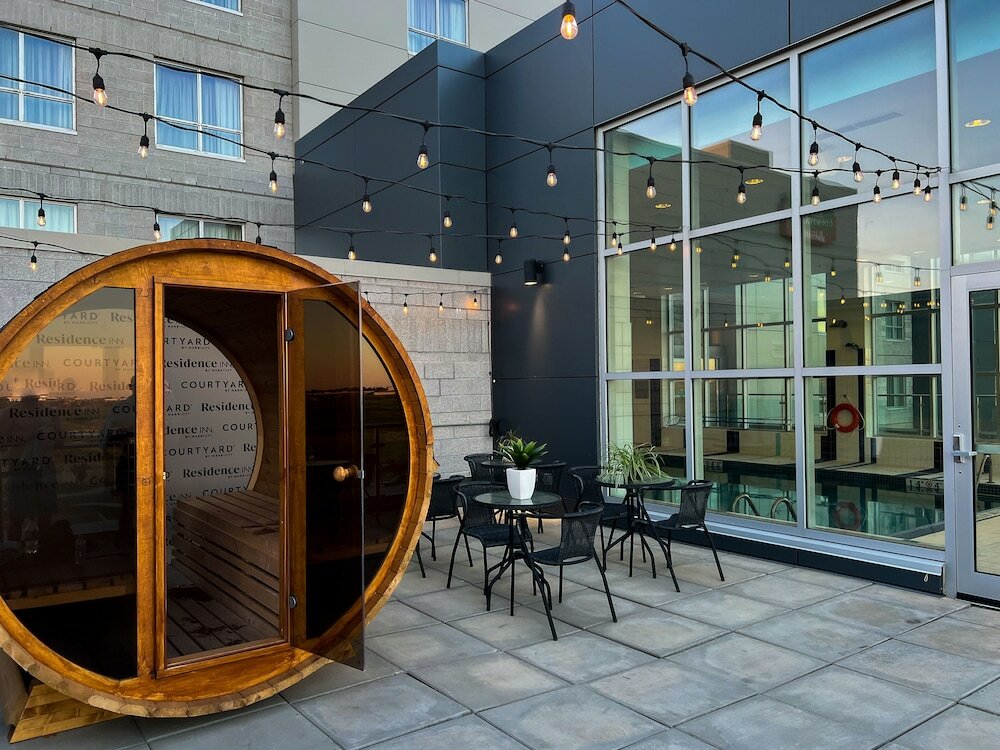 Фото Residence Inn by Marriott Calgary Airport