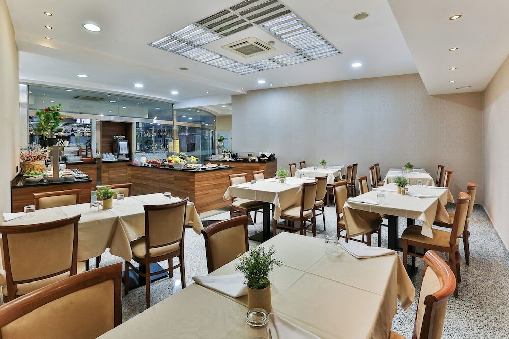 Фото Kings Park Hotel