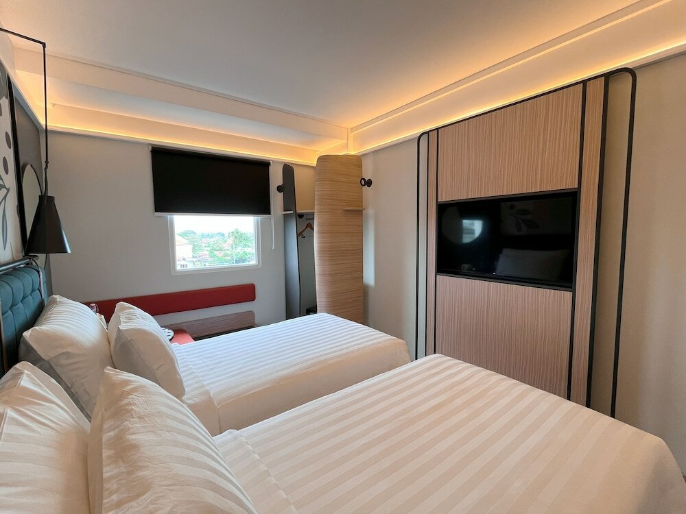 Фото Luminor Hotel Legian Seminyak