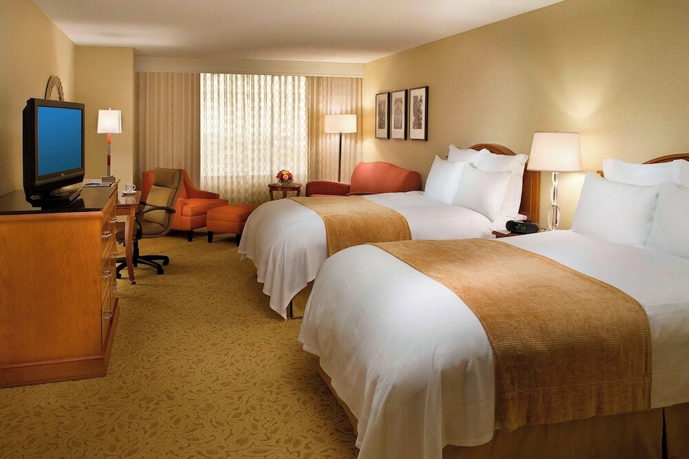 Фото Toronto Airport Marriott Hotel