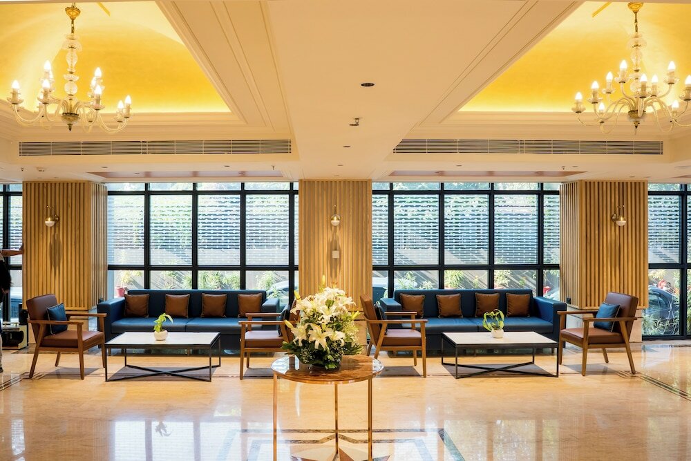 Фото Gemini Continental Lucknow