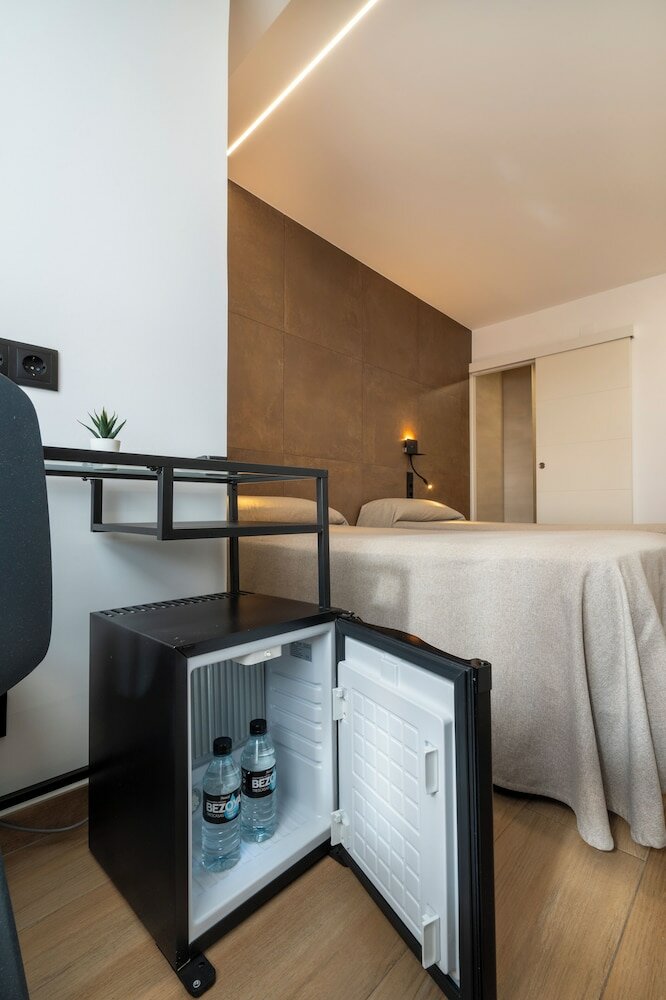 Фото Hostal Pensimar