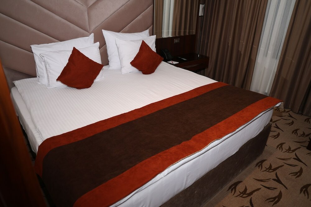 Фото Azimut Hotel Moderno