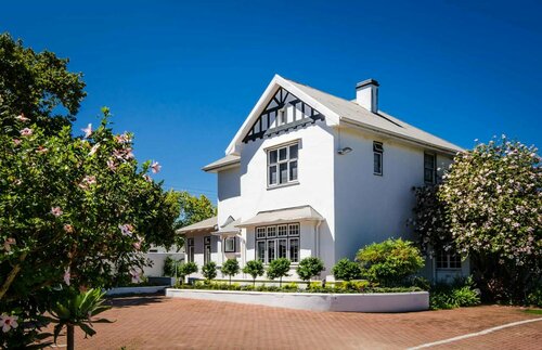 Внешний вид отеля Whispering Oaks в Джордже, фото 1