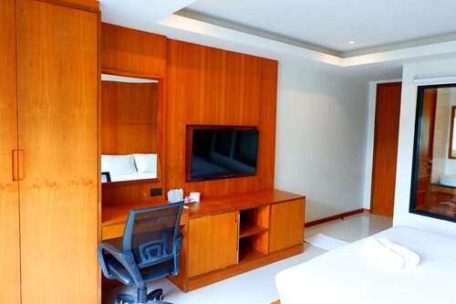 Гостиница The De Hotel в Пхетчабуне