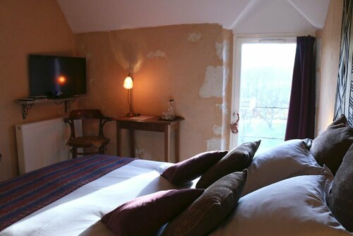 Гостиница Le Bourgis chambres d'hotes в Мортань-о-Перше
