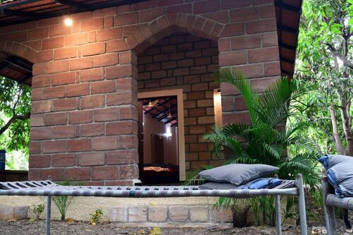 Гостиница Aaranya Resort в Веравале