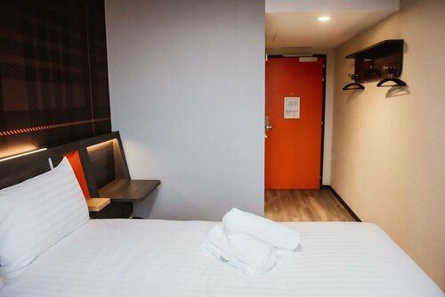 Гостиница EasyHotel Paris Nord Aubervilliers в Обервилье