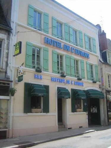 Гостиница Hôtel de l'Europe Restaurant le Cépage Salon de Thé Au Petit Bonheur в Шато-Шиноне-(Виль)