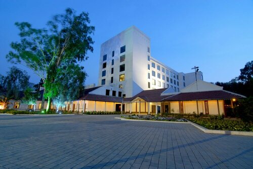 Гостиница Chanakya Bnr Hotel в Ранчи