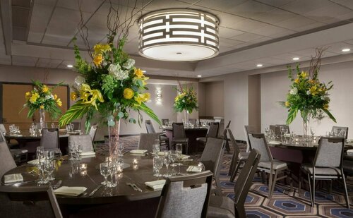 Гостиница Sheraton Bucks County Langhorne в Трентоне