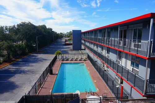 Гостиница Travelodge by Wyndham Orlando Heart of International Drive в Уинтер Гарден