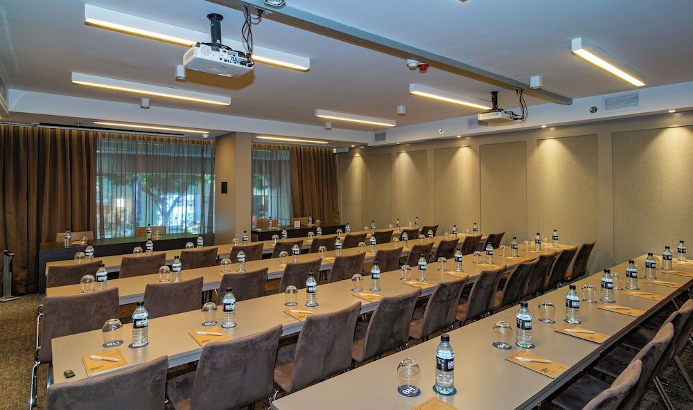 Фото Sh Colon Valencia Hotel