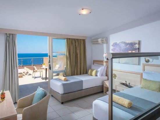 Фото Blue Bay Resort Hotel