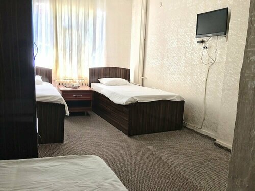Гостиница Otel Şehrivan в Тушбе