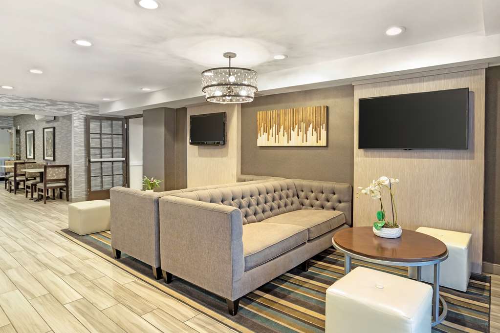 Фото Best Western Plus Fairfield Hotel