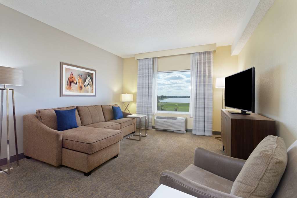 Фото Hampton Inn & Suites Wellington