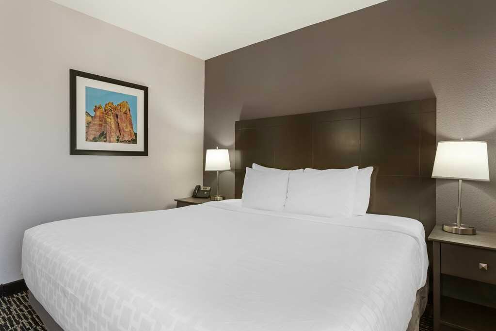 Фото Best Western Plus Sun Canyon