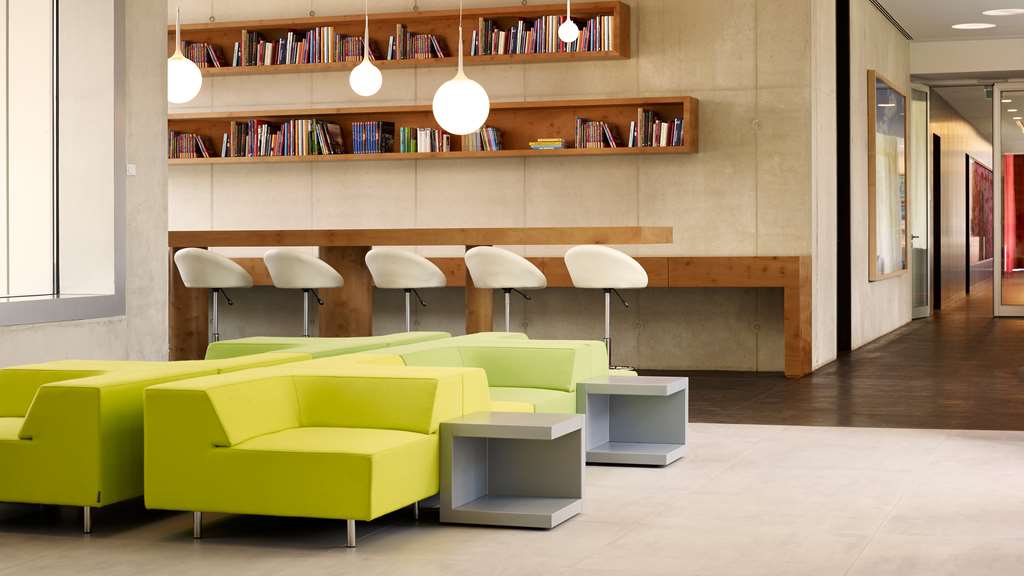 Фото Art'otel Cologne, part of Radisson Hotel Group