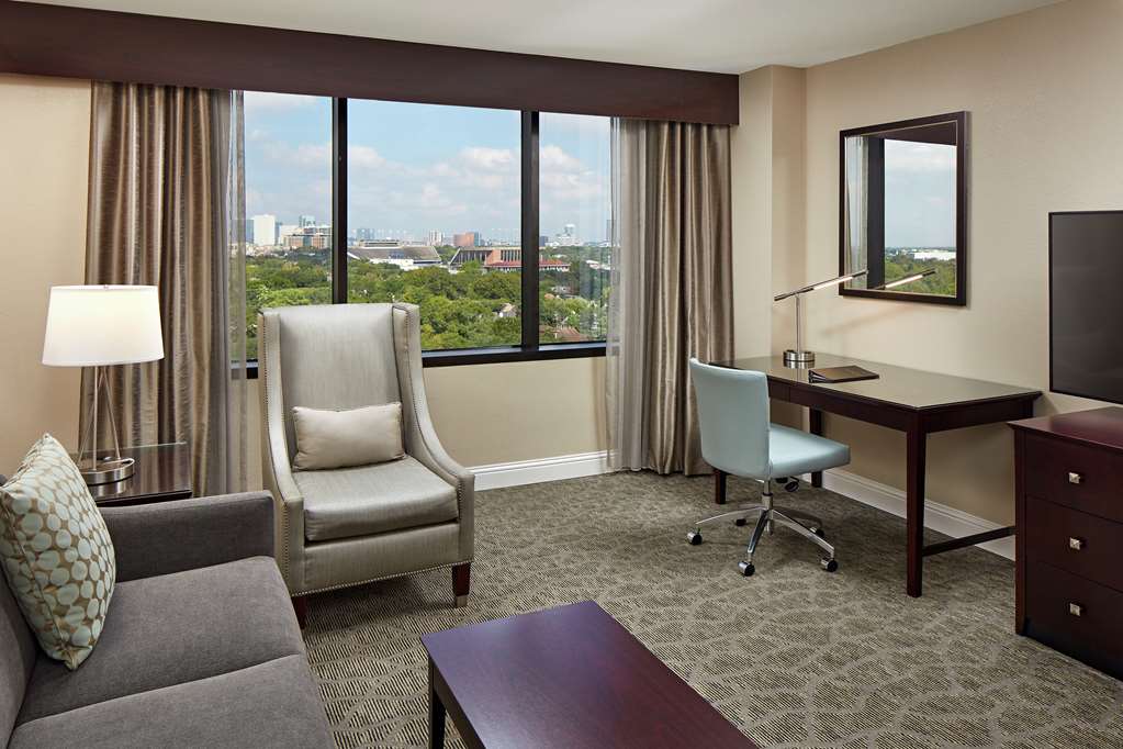 Фото Hilton Houston Plaza/Medical Center