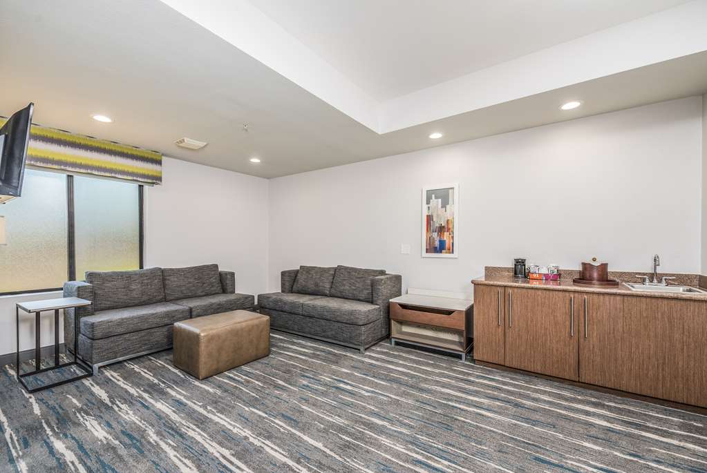 Фото Hampton Inn Oakland Hayward