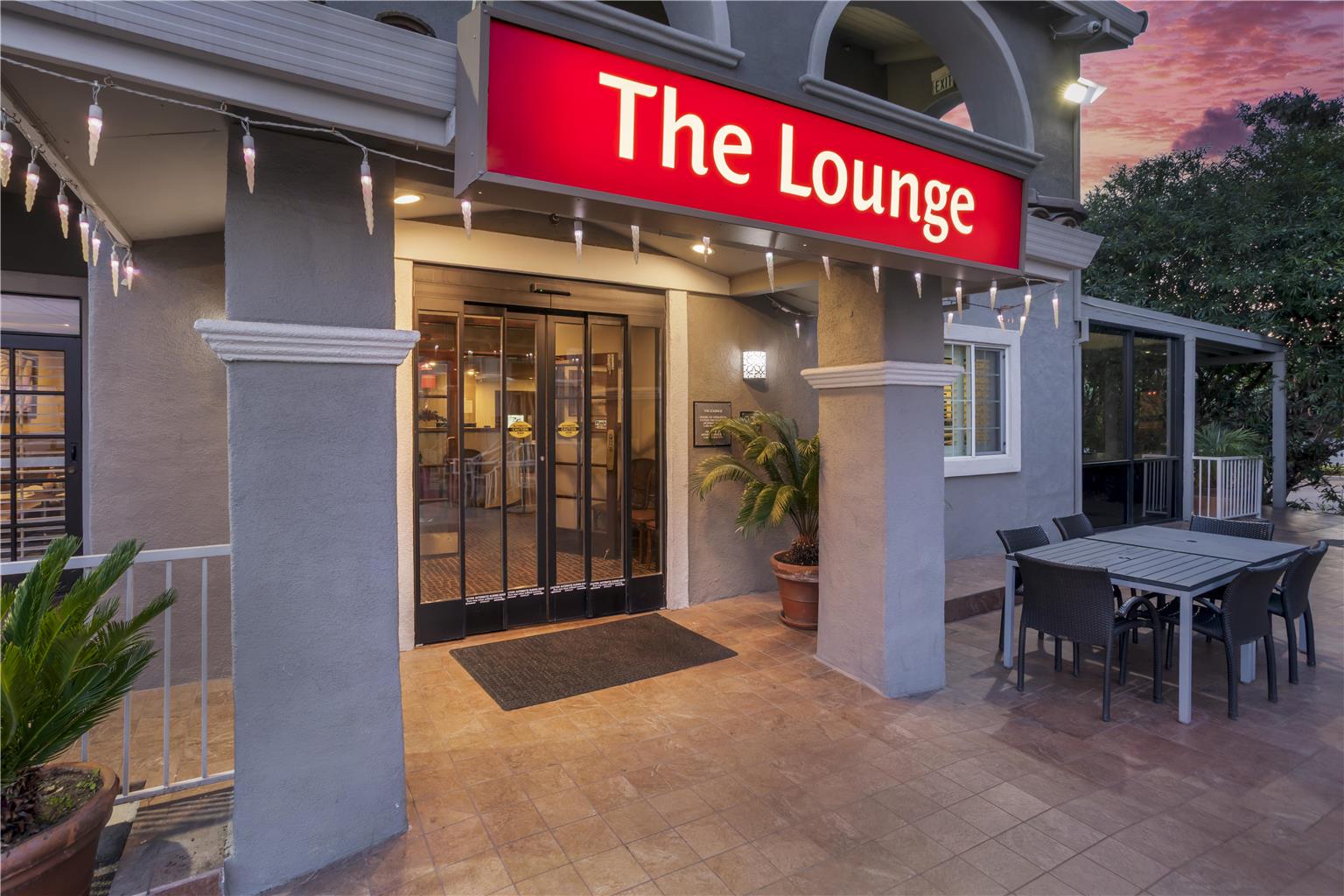 Фото Best Western Plus Brookside Inn