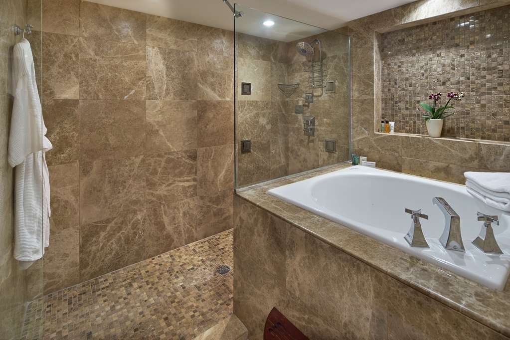 Фото Hilton Raleigh North Hills