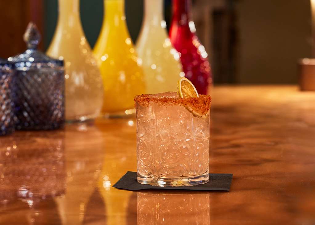 Фото Hotel Don Fernando de Taos, Tapestry Collection by Hilton